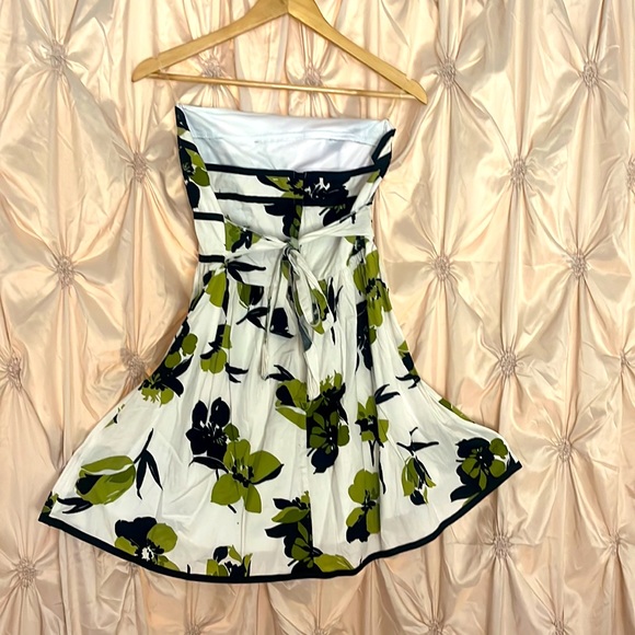 Strapless Summer Dress - Picture 3 of 4